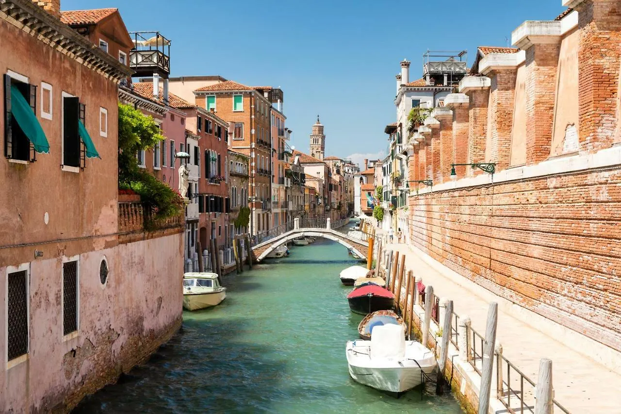 Punta Della Dogana Luxury Suites By Bricola Apartments Venice 0*,  Italy